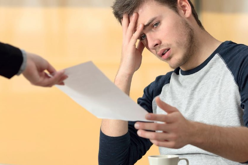 Teken die vaststellingsovereenkomst niet zomaar! - FNV