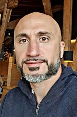 portret Edwin Martirosian
