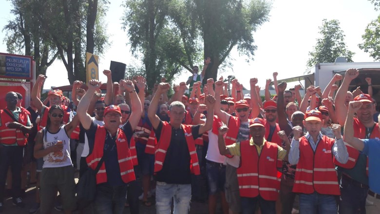 medewerkers Metalektro in actie