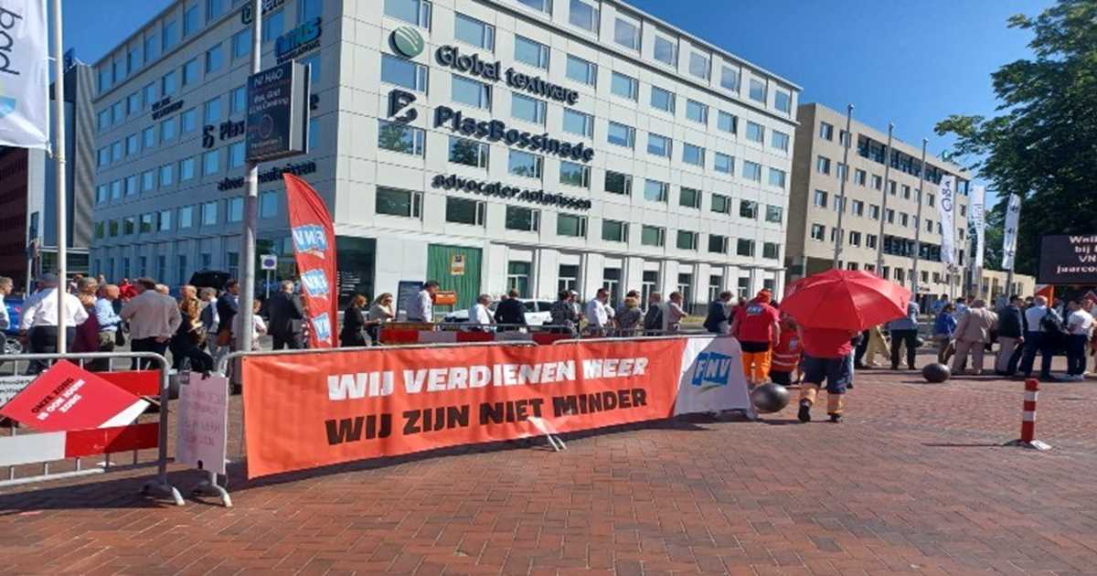 Woensdag opnieuw acties bij zuivelbedrijven; nu in Hoogeveen, Dalfsen, Borculo, Beilen en Maasdam