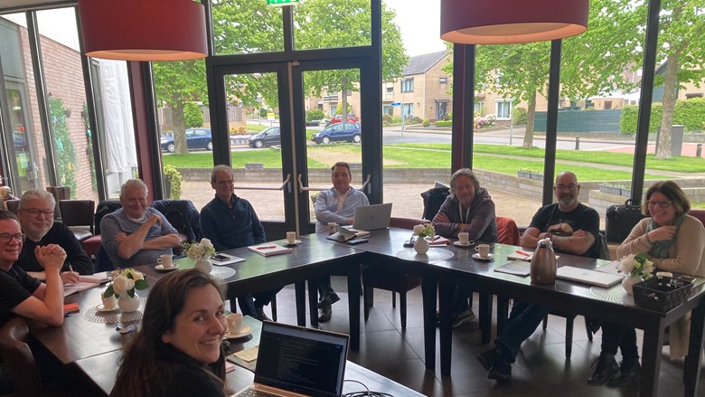 Beeld van het gesprek met werknemersvertegenwoordigers FNV Chemelot