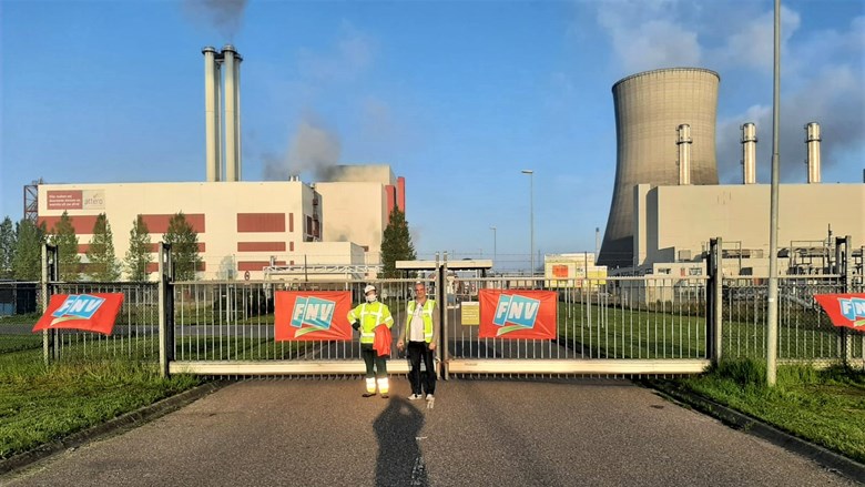 De FNV protesteert tegen importheffing op afval