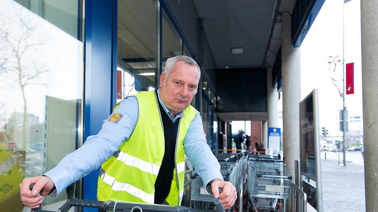 FNV-leden schieten eindbod supermarkten af