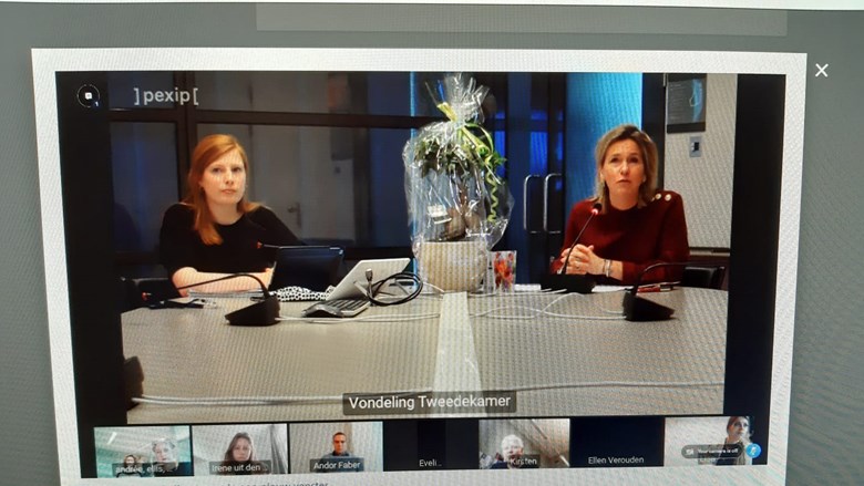 Omroepmensen spraken met Kamerleden over onzeker werk