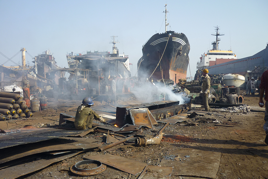 Schipbreaking yard