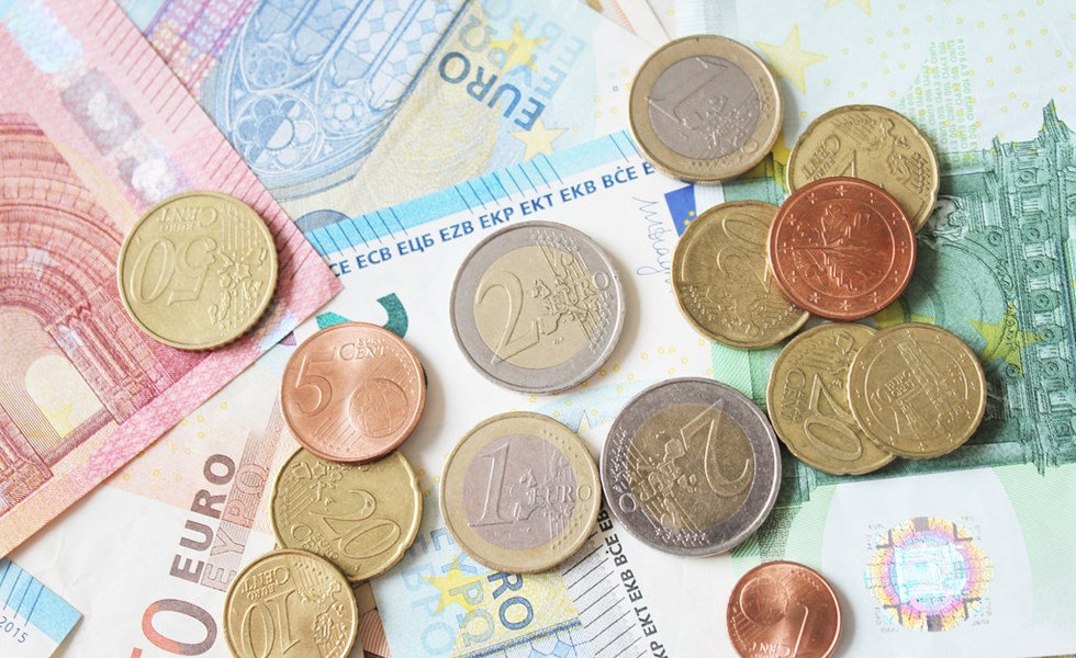 Vanaf 1 juli ontvang je als je werkloos wordt ook over het 3e jaar een WW-uitkering als je werkt in de Motorvoertuigen, Metaal & Techniek of Tank & Was.