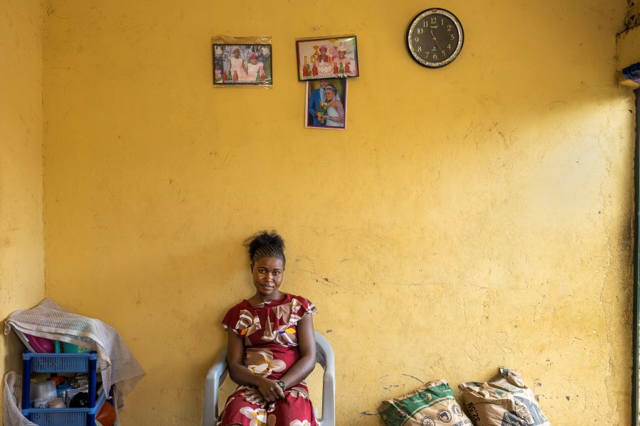 Eunice thuis_foto Jan Banning