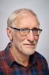 portret Frans Mentjox