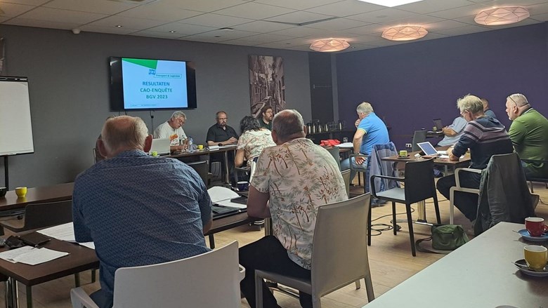 Overleg sub-sectorraad FNV Transport & Logistiek over resultaten cao-enquete