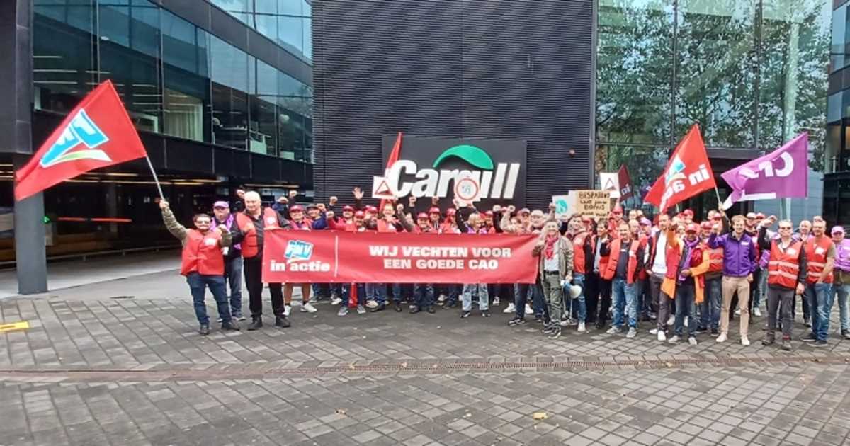Ook in Meppel staken de mensen van FrieslandCampina weer, vanaf maandagavond (48 uur)
